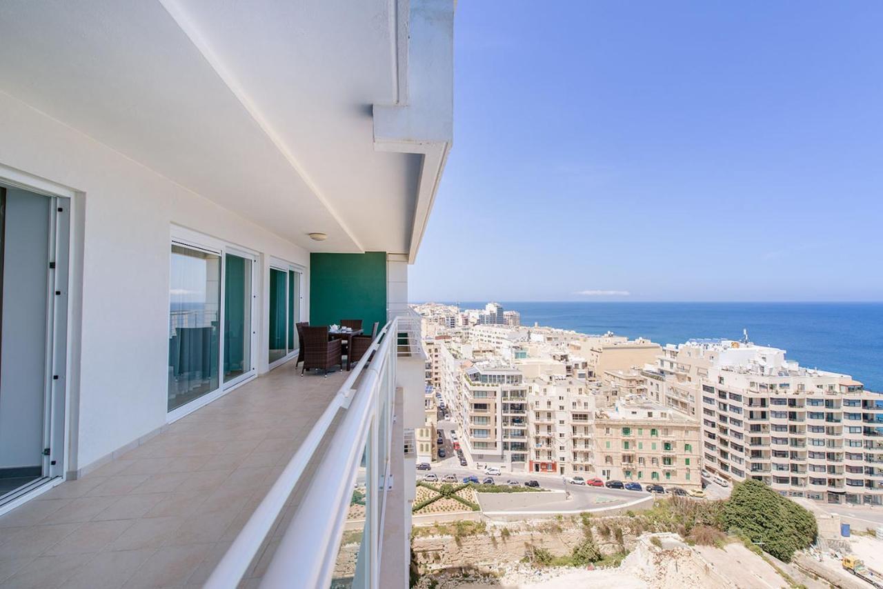 Seafront Luxury Apartment With Pool Сліма Екстер'єр фото