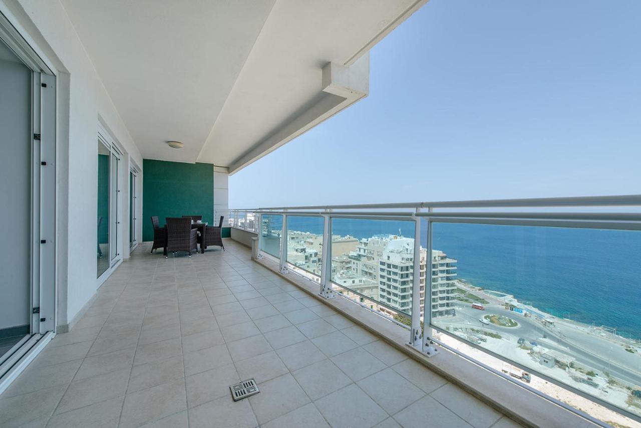 Seafront Luxury Apartment With Pool Сліма Екстер'єр фото